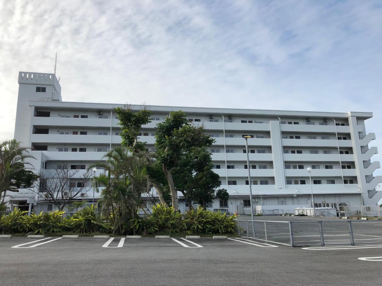 Eagle Lodge Chatan Exterior photo
